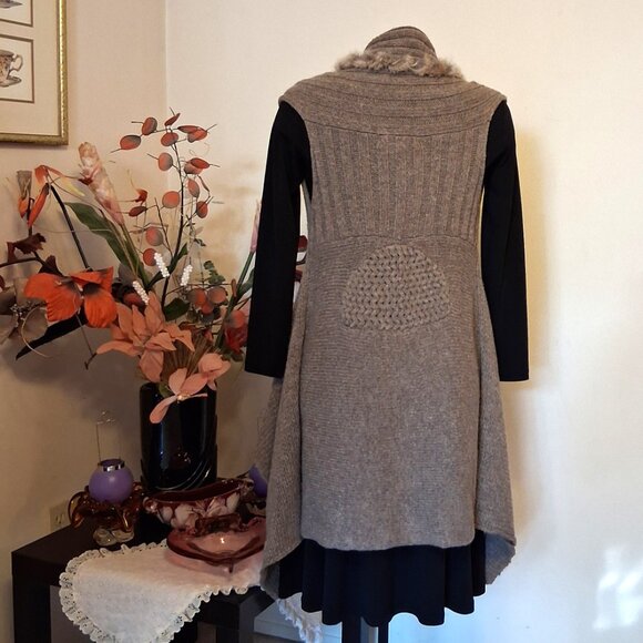 NWT Woman's I AM Sleeveless Asymmetric Hem Cashmere Cardigan Vest Sweater - Picture 7 of 9